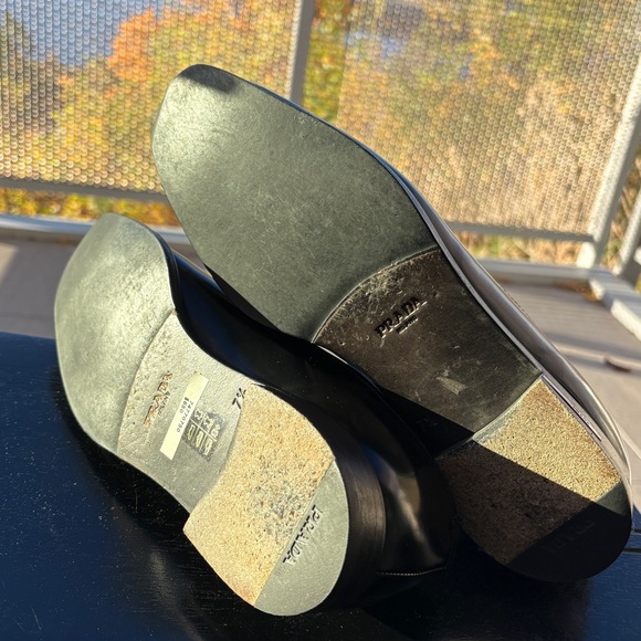 Prada black leather loafer - Picture 4 of 5